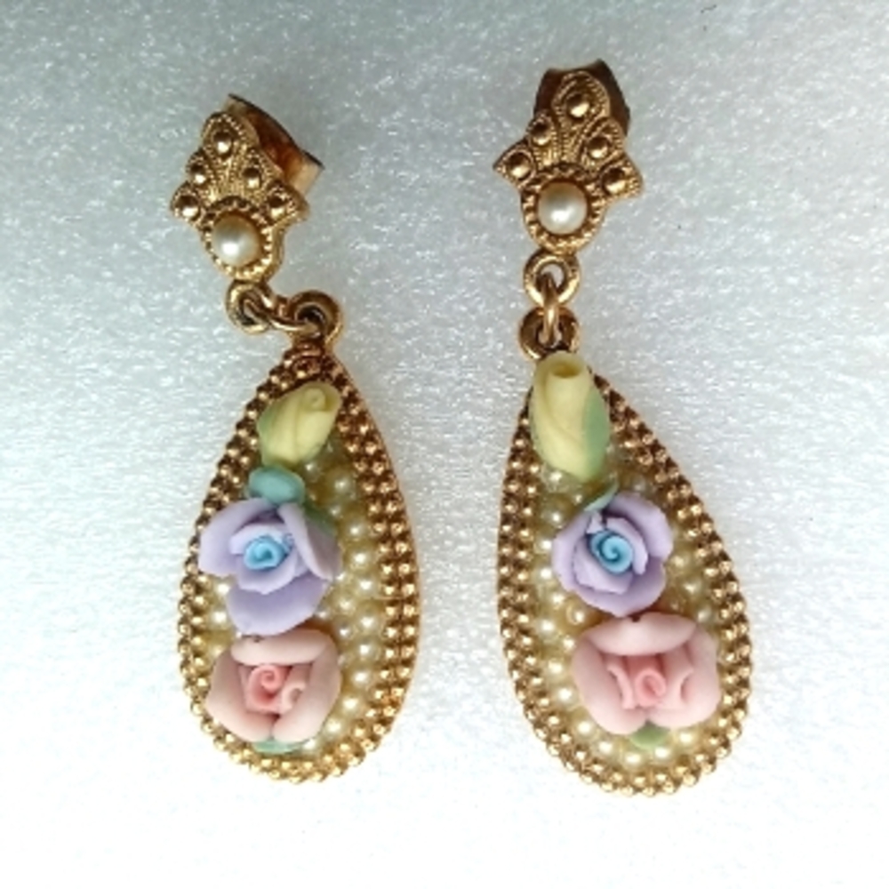 1928 Floral Gold Drop Earrings